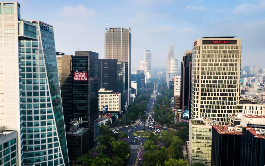 Desafíos Inminentes en el Sector Inmobiliario y de Oficinas en México para 2024